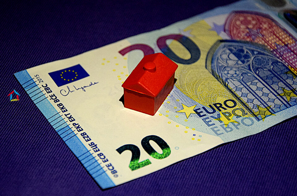 BCE ancora cauta: il tasso principale rimane al 4,50%